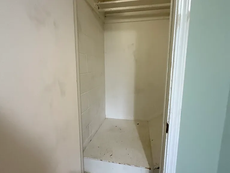 1839 Ackley Ave — Photo 10