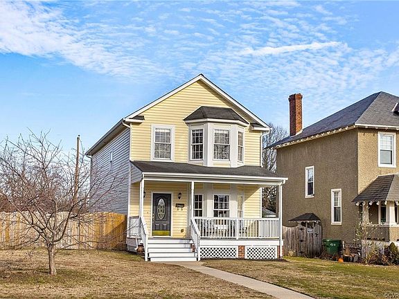 2nd image of 2929 Hawthorne Ave