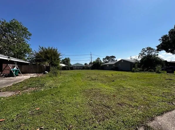 219 John Hopkins Dr, Kenner, LA 70065