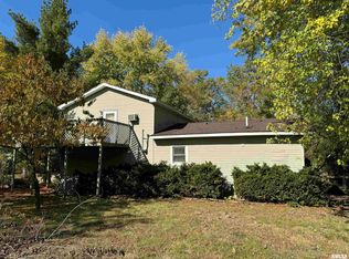 386 E Grubb St, Bath, IL 62617