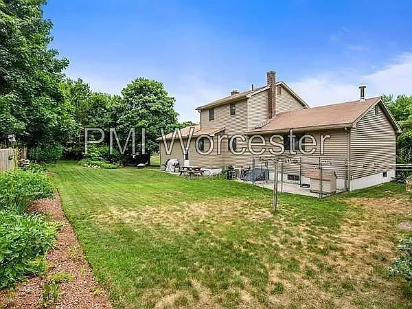16 Seneca St — Photo 4