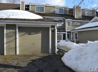5 Country Walk, Shelton, CT 06484