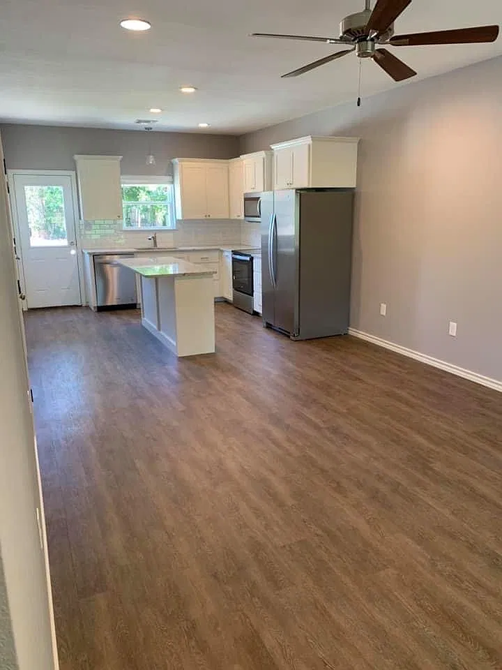 Cantrell Street Townhomes - B — Photo 2