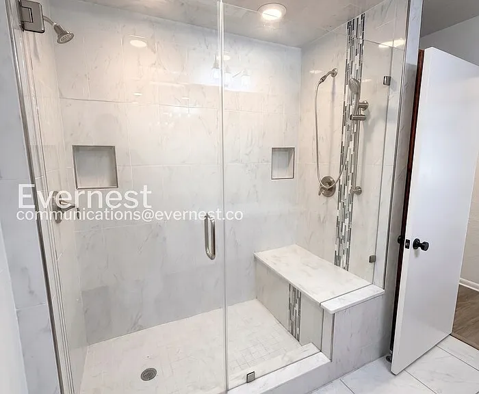 1915 W Orient St — Photo 13