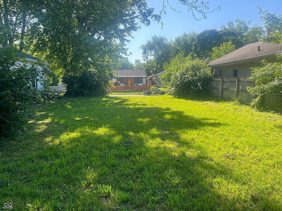 2nd image of 3282 Hovey St