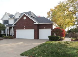 4817 Norfolk Dr, Bettendorf, IA 52722