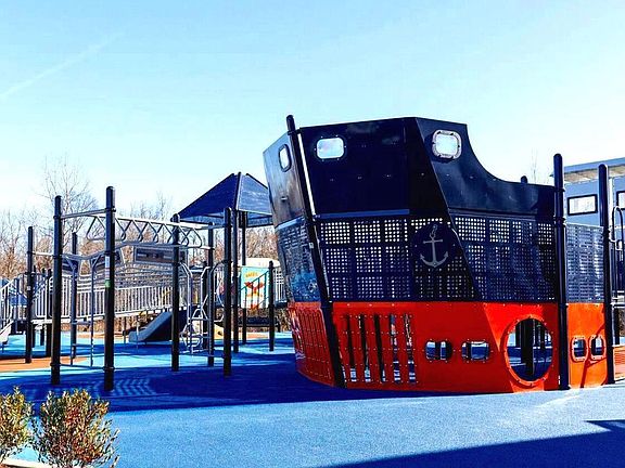 4th image of 2318 Ruth Ave