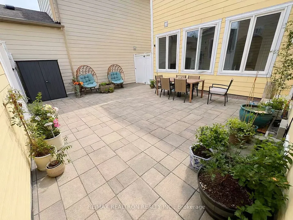 29 Clayson St #BASEMENT