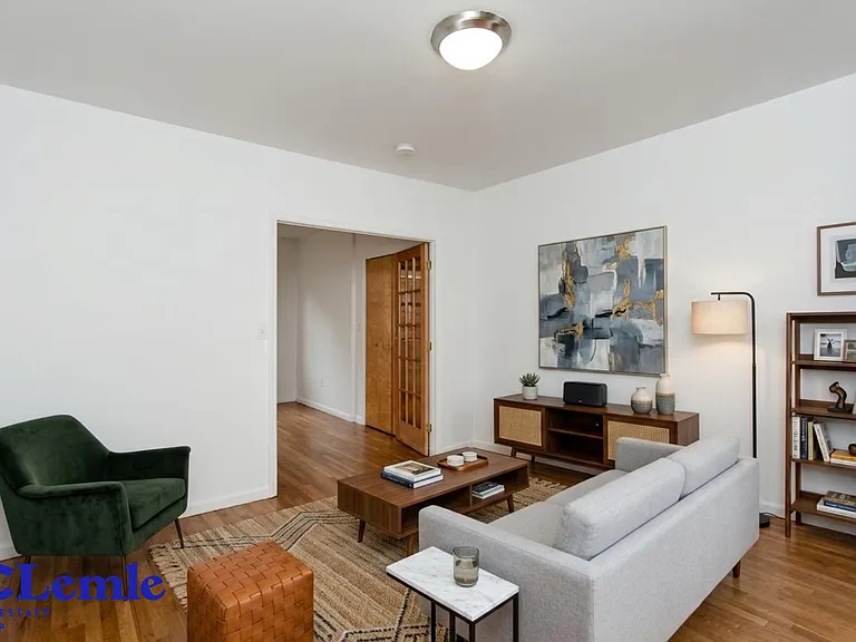 410 E 78th St #2R — Photo 2