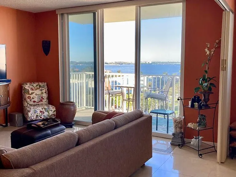 3540 S Ocean Blvd — Photo 8