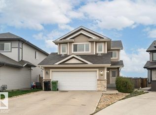 70 Santana Cres, Fort Saskatchewan, AB T8L 0N8