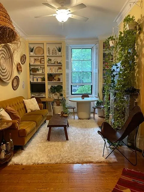 2 bed, 855 sqft, $4,400 — Photo 4