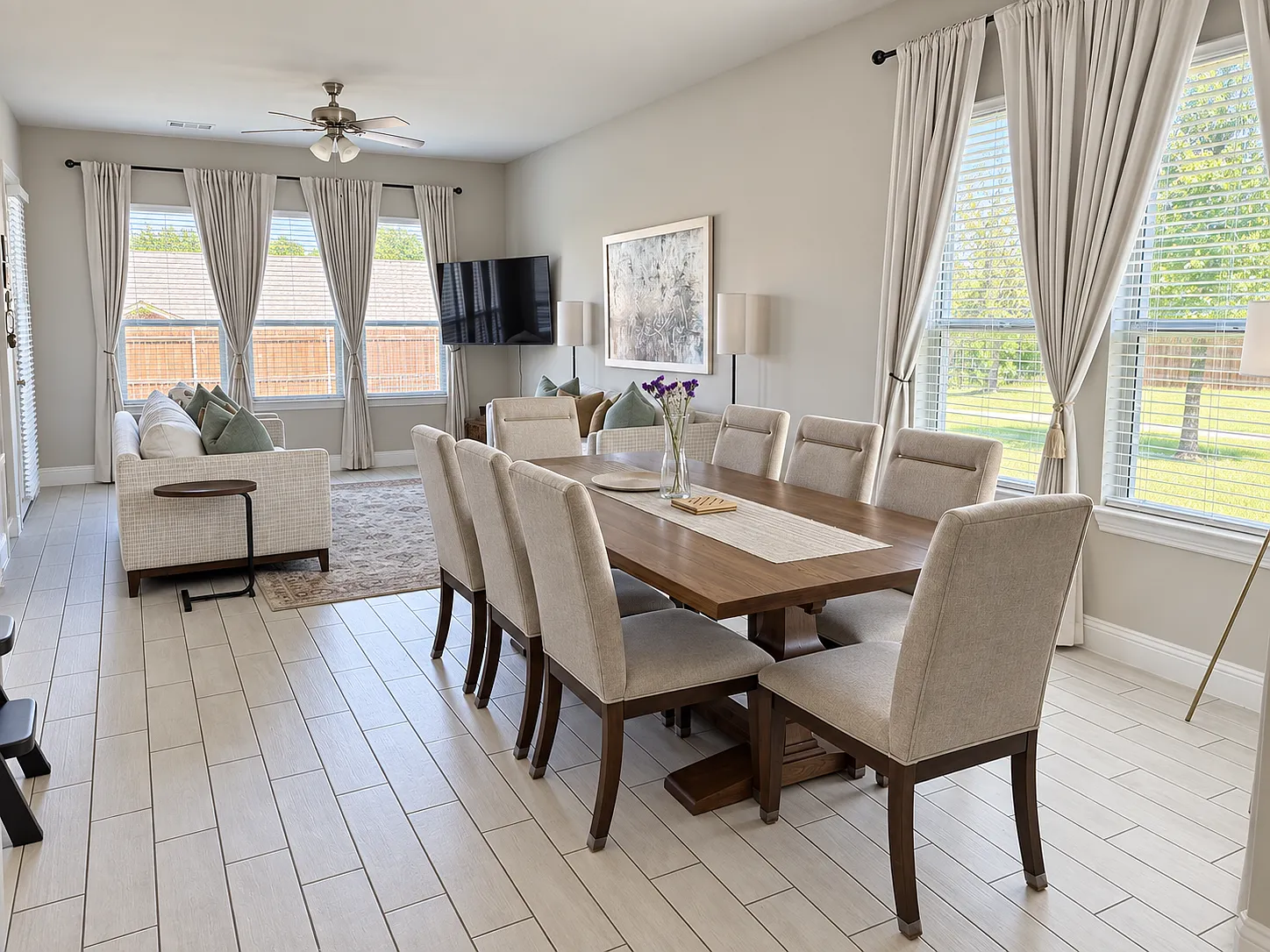 4 bed, 2.5 bath, 2049 sqft, $2,900 — Photo 3