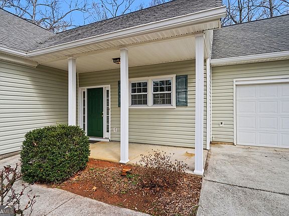 5th image of 144 Amidon Dr