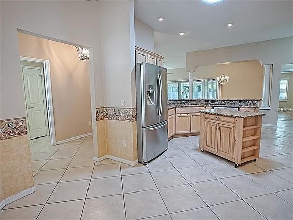 4th image of 7834 SE 166th Smallwood Pl