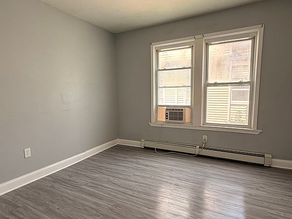 2nd image of 154 Marshall St #1