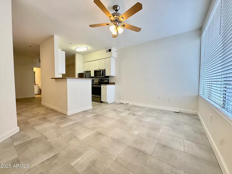 1701 E Colter St #110 — Photo 5
