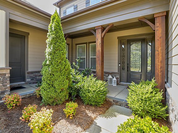 3rd image of 17429 Hawkwatch Ln