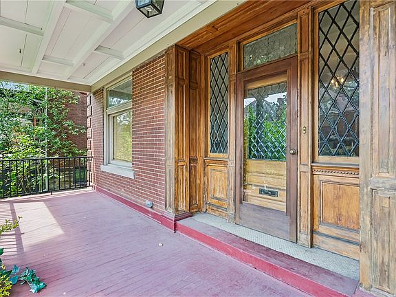 3rd image of 227 Elm St