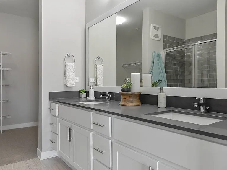 Park 205 Apartments — Photo 11