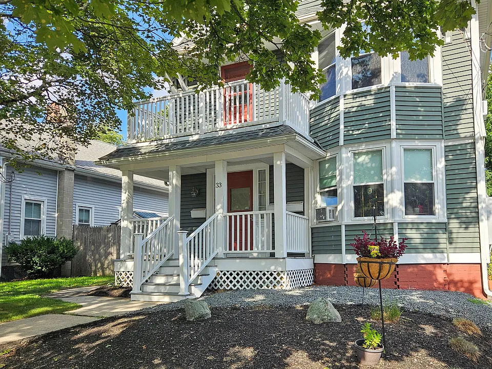 33 Ferris Ave #1