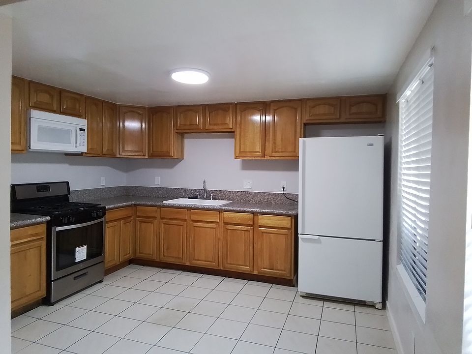 1st image of 6060 Fayette St APT 4
