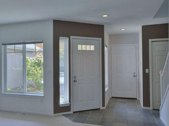 3rd image of 15854 NE 92nd Way