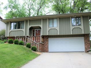 4008 Sherwood Ter, Sioux City, IA 51106