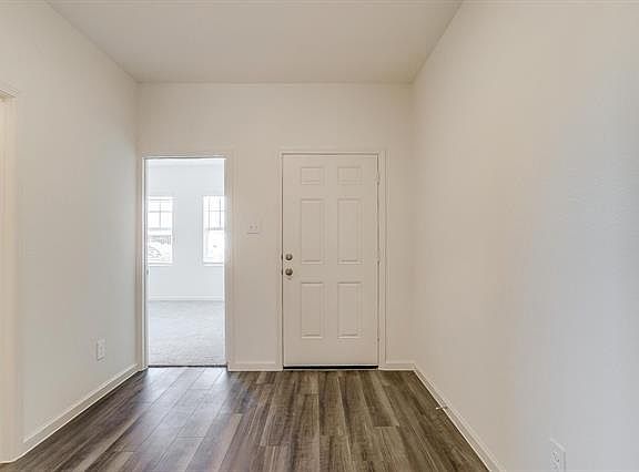 5th image of 1712 Escondido Dr
