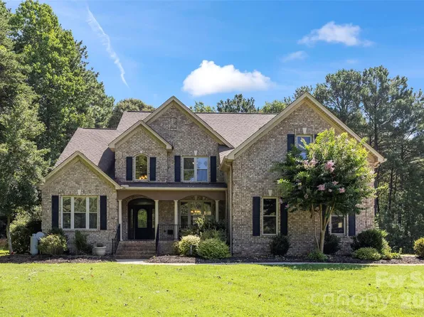 4266 Barbrick St, Sherrills Ford, NC 28673