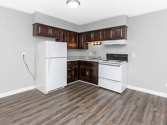 4th image of 1017 Hillside Ave #K