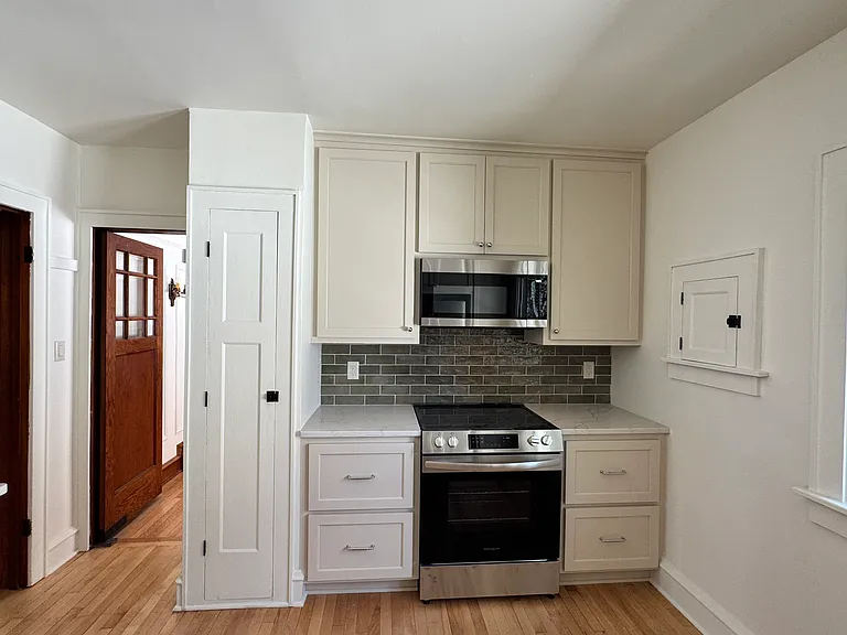 4933 W Wells St #4933 — Photo 3