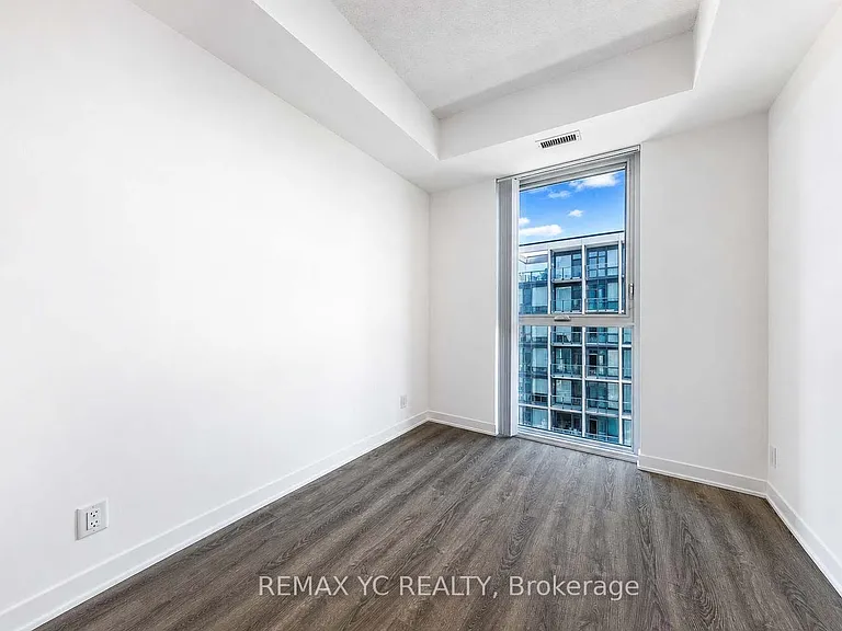 180 Front St E #2212 — Photo 13