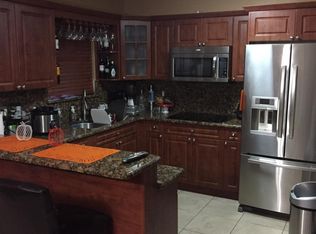 10601 NW 88th Ave, Hialeah, FL 33018