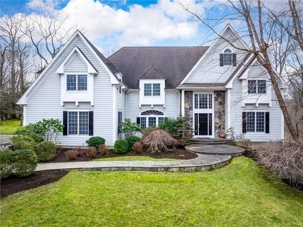 8 Pine Ridge Road, Bedford, NY 10506