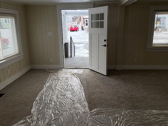 2nd image of 326 Squires Ave