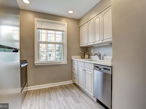 3rd image of 2200 Colston Dr APT 101