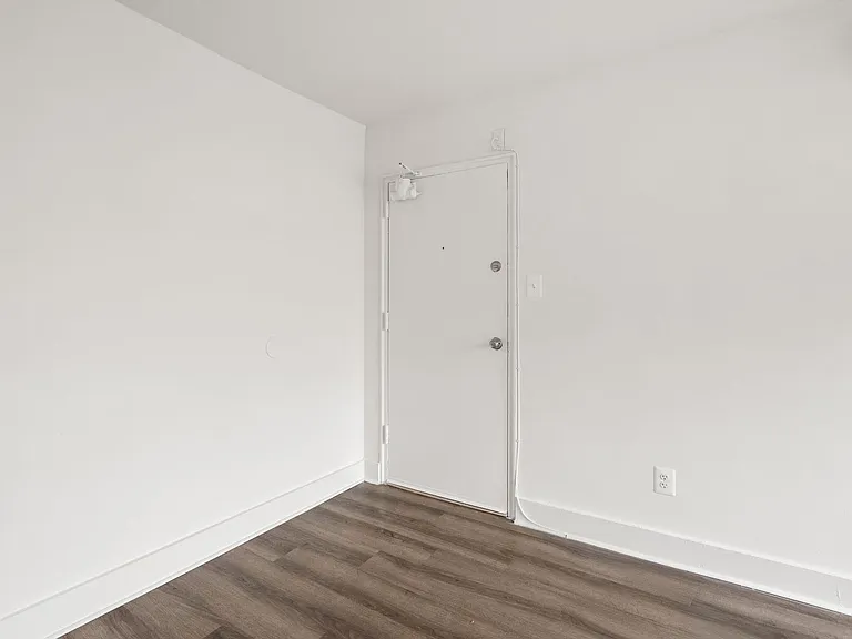 1814-1816 THE ASHTON — Photo 38