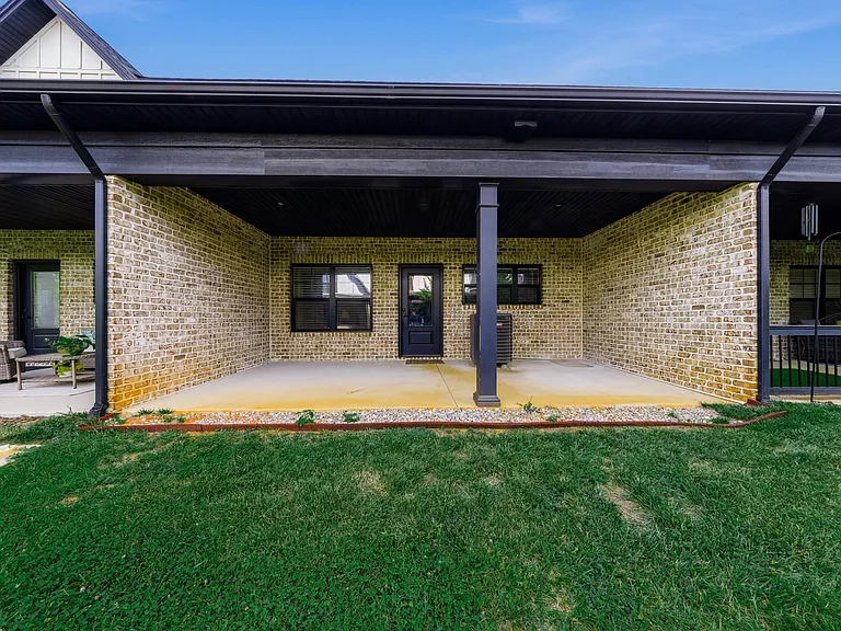 1020 Easton Ct — Photo 42