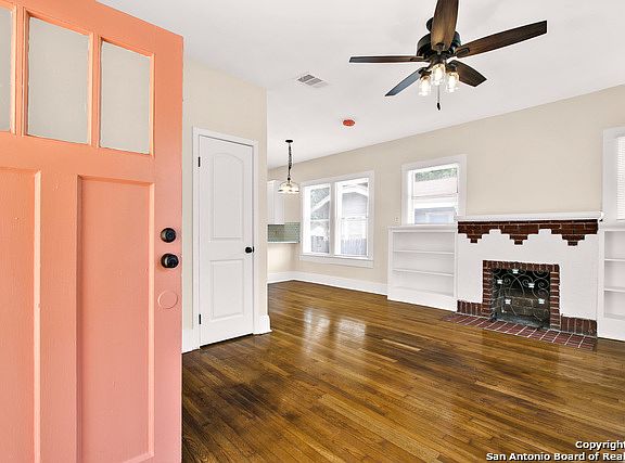 4th image of 1810 Schley Ave