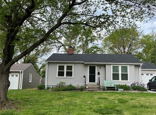 8112 Jarboe St, Kansas City, MO 64114