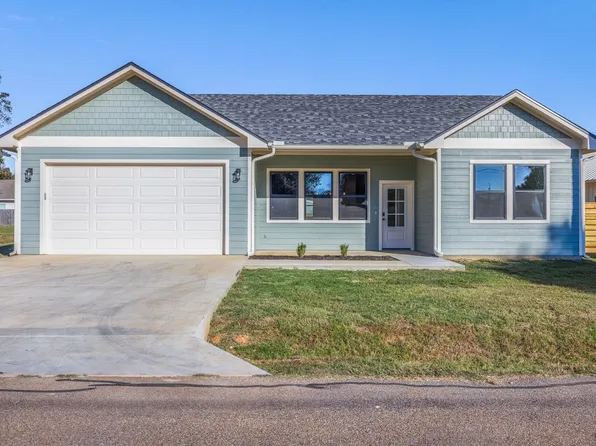 610 E Englewood St, Franklin, TX 77856