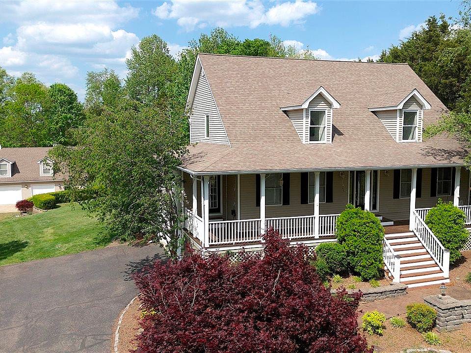 1st image of 500 Aspen Ct