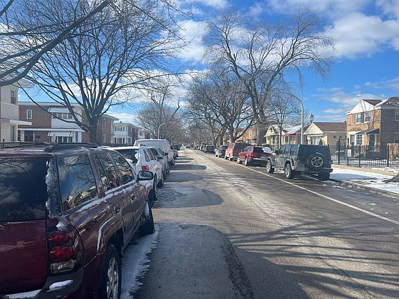 4th image of 5055 W Gladys Ave