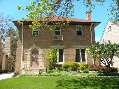Beautiful lannon and brick home in the heart of Tosa