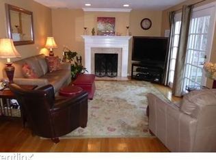 25 Joanna Dr, Foxboro, MA 02035