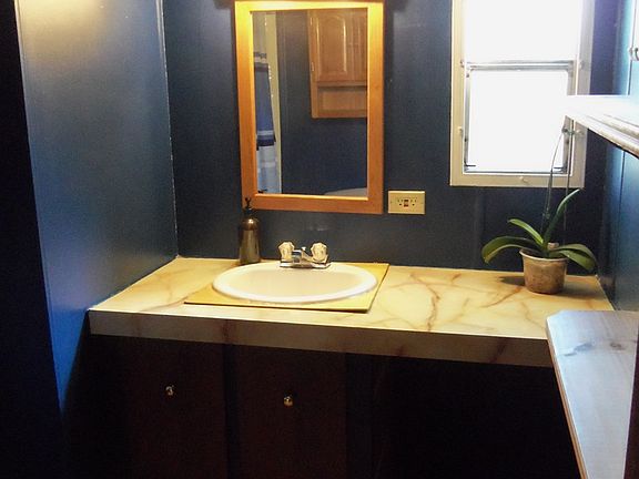 2nd image of 20 Aspen Dr