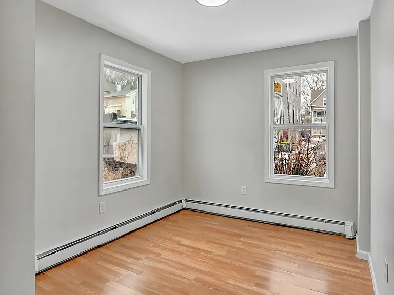 124 Central Ave #3 — Photo 4
