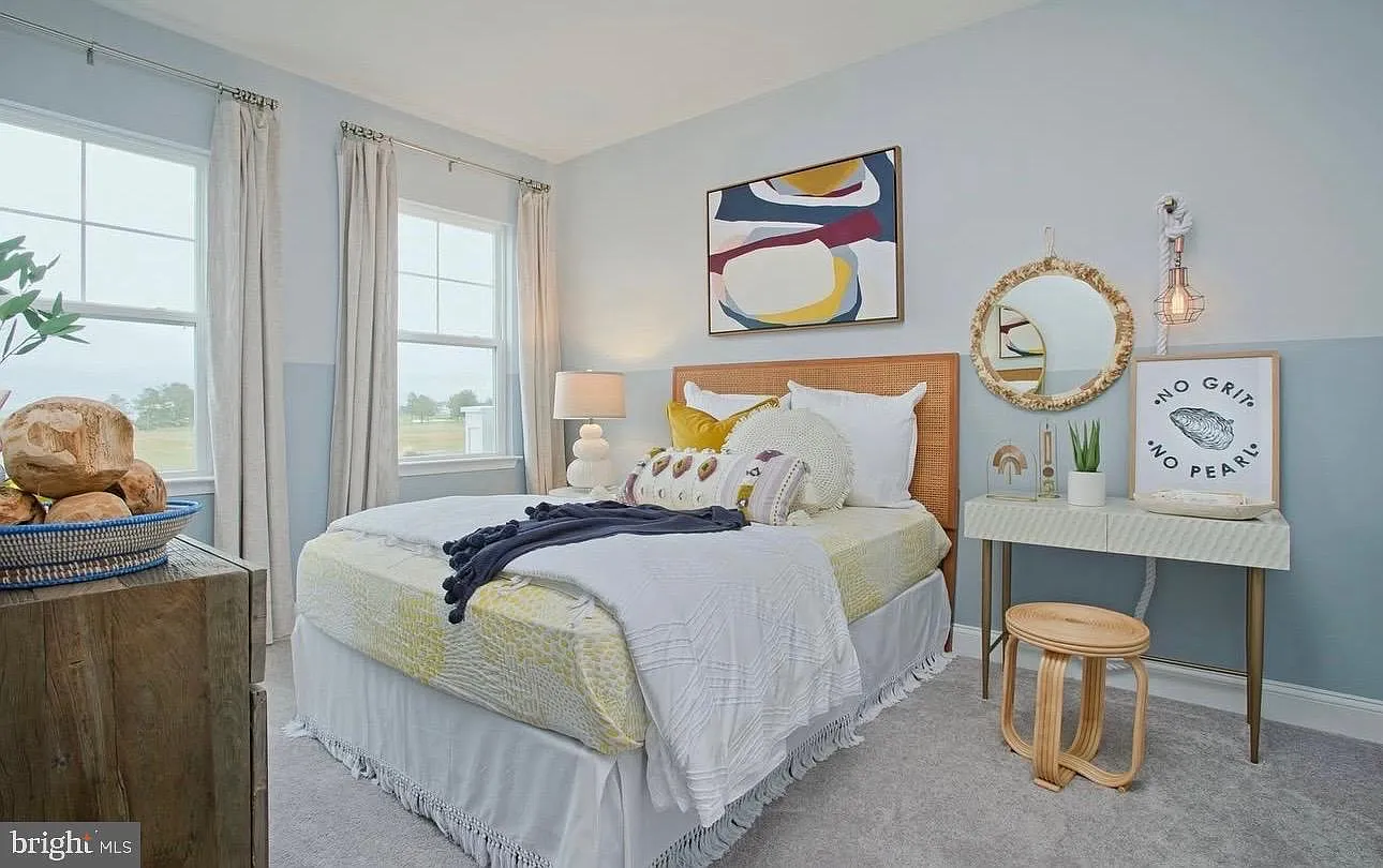 4 bed, 5.0 bath, 2460 sqft, $3,500 — Photo 4
