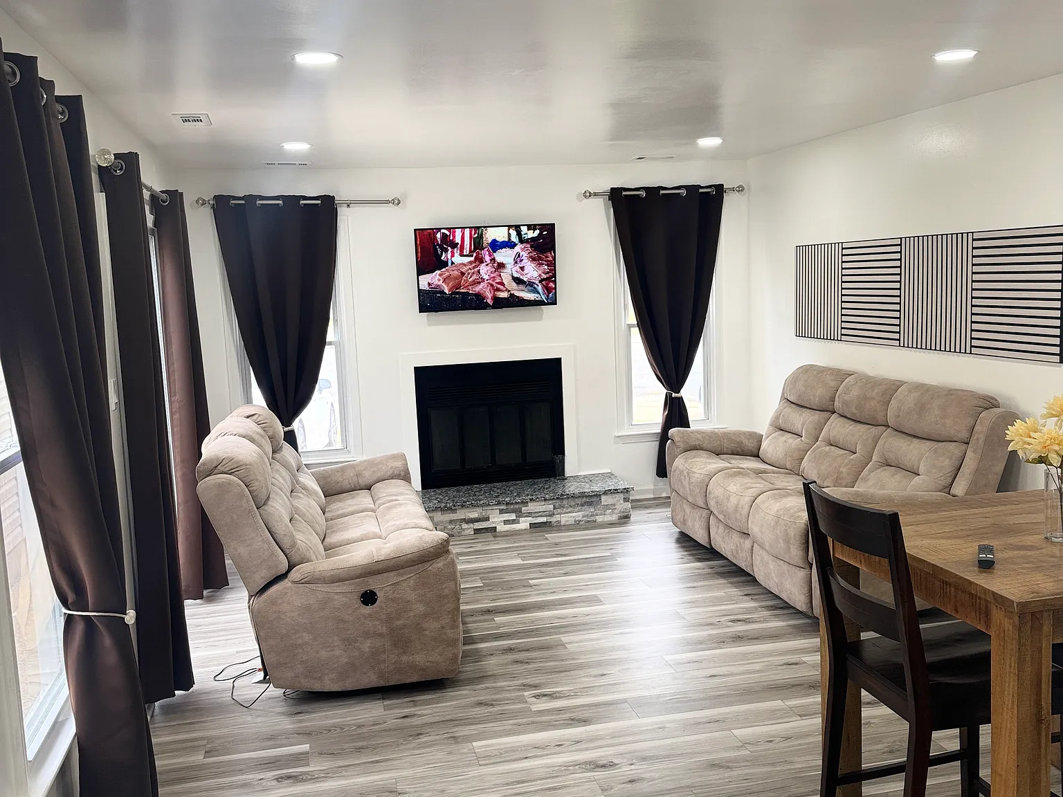 2 bed, 1000 sqft, $2,100 — Photo 4